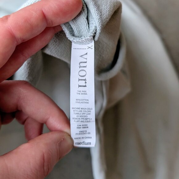 Vuori Pastel Green Terry Raw Neckline Long Sleeve Sweatshirt medium - Picture 6 of 7